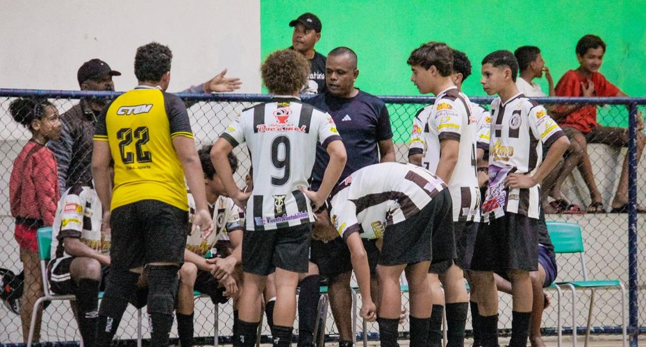 Semifinais definem finalistas da II Taça Palmeira de Futsal; decisões acontecem nesta quinta (6)