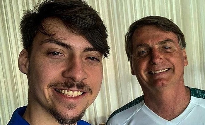 Jair Renan e Bolsonaro em foto publicada nas redes sociais
