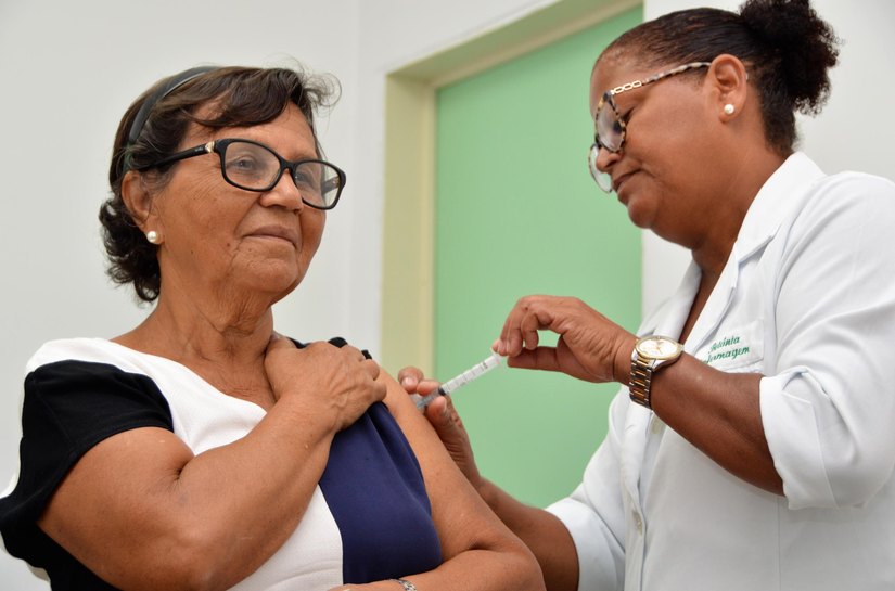 Alagoas amplia vacinação contra a Influenza para pessoas a partir dos 6 meses de vida