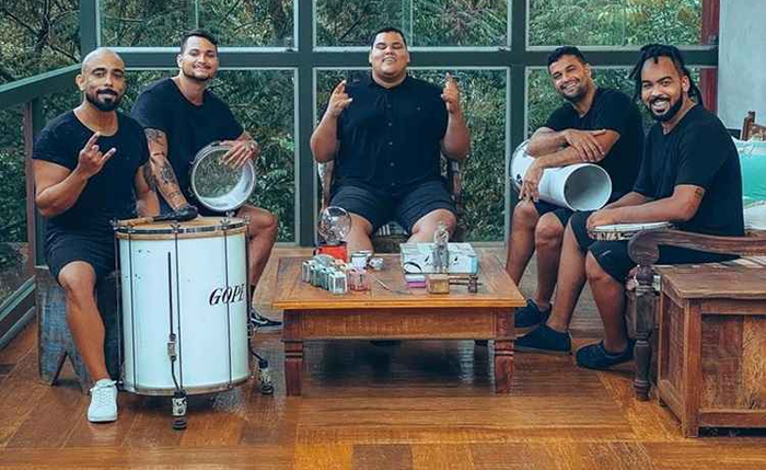 Grupo Menos É Mais é uma das atrações do Verão Massayó 2024