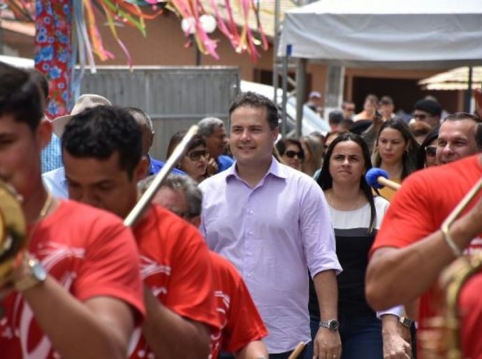Renan Filho entrega nova unidade de saúde e centro cultural em Quebrangulo