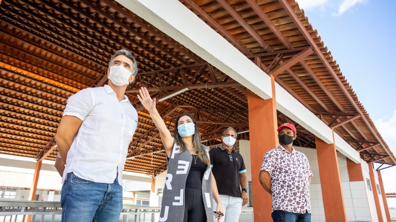 Secretário realiza visita técnica à construção de nova escola em Campo Alegre