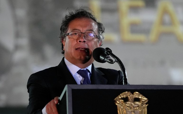 Petro nega vínculos com narcotráfico após investigações nos EUA