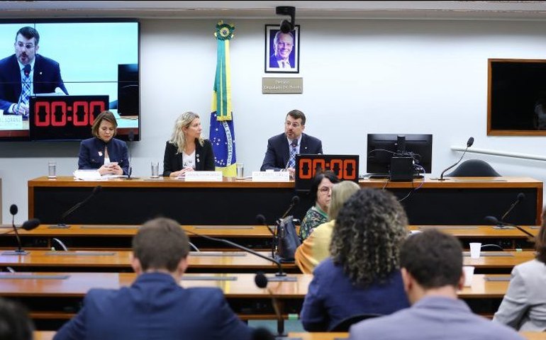 Debatedores defendem importância Bolsa Família na segurança alimentar