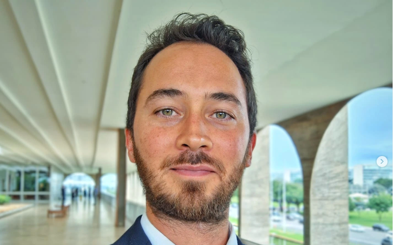 Ex-ator de 'Malhação', Gabriel Falcão relata aprovação em concurso para ser diplomata