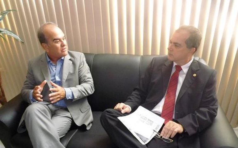 Líder do governo na Assembleia se reúne com presidente da Arsal