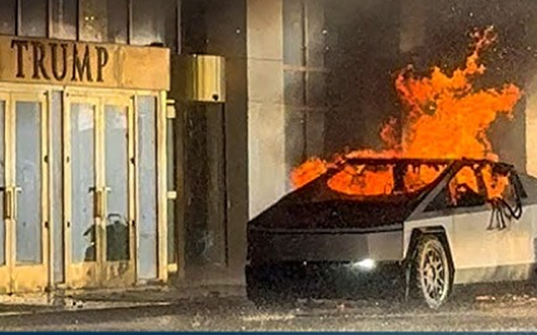 Incêndio de veículo da Tesla em Las Vegas deixa um morto e feridos