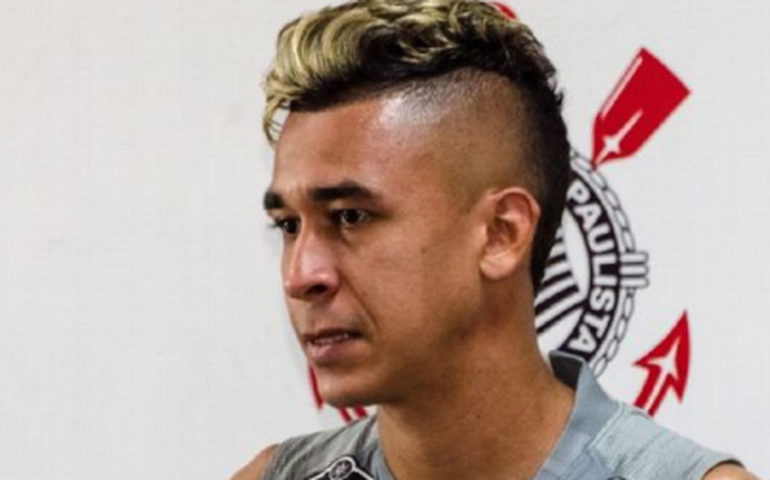 Cantillo tem contrato regularizado e reforça o Corinthians na semifinal