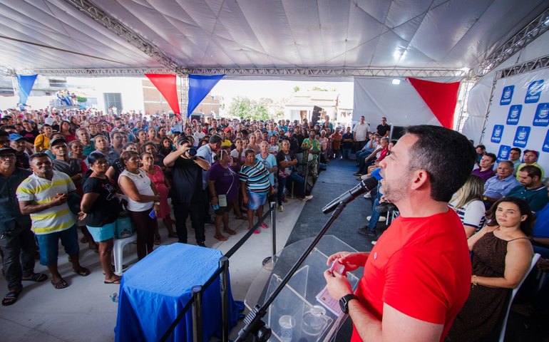 Em obras em série, governador entrega mais de 70 ruas calçadas e cisternas no município sertanejo de São José da Tapera