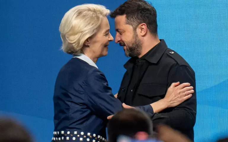 Zelensky fala com Von der Leyen sobre 'próximos passos' para paz