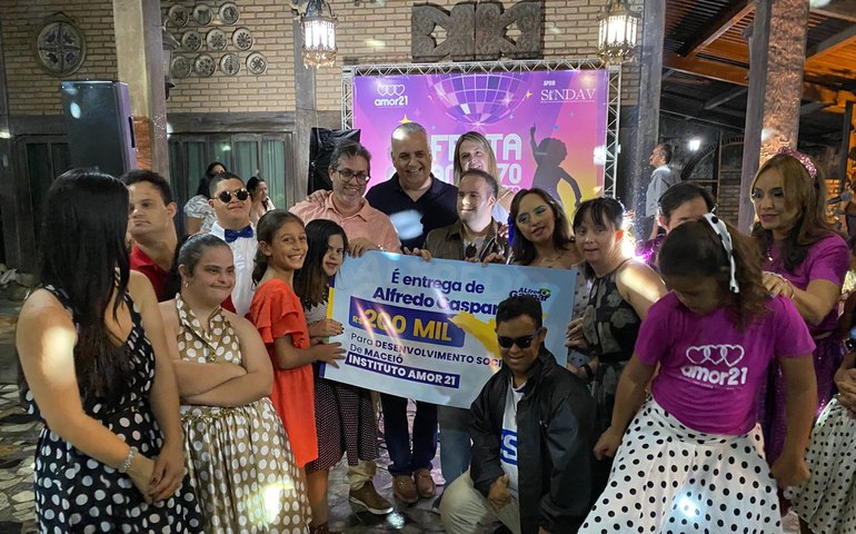 Alfredo Gaspar destina R$ 200 mil em emenda para o Instituto Amor 21