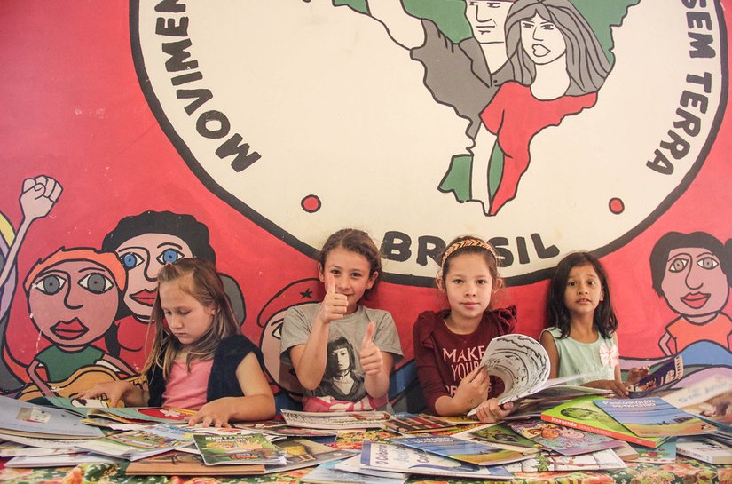 MST e Mãos Solidárias lançam campanha para construção de rede de bibliotecas populares em Alagoas