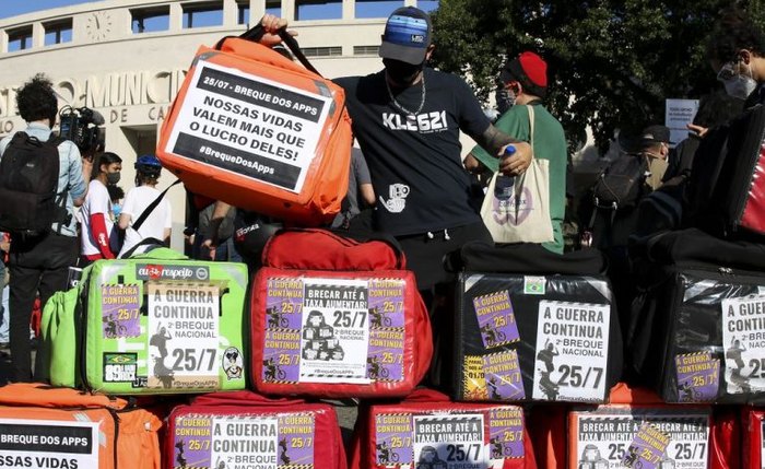 Entregadores de todo o País reivindicaram direitos como equipamentos de proteção e licença de saúde