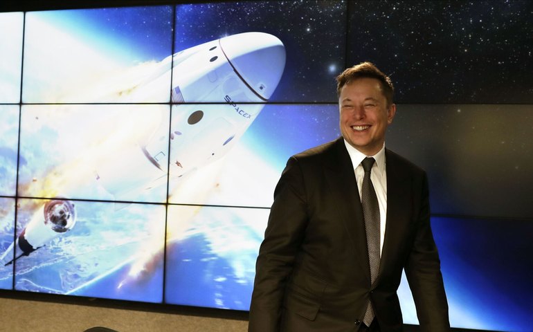 SpaceX e OpenAI se aliam para rivalizar com gigantes de defesa dos EUA em contratos governamentais