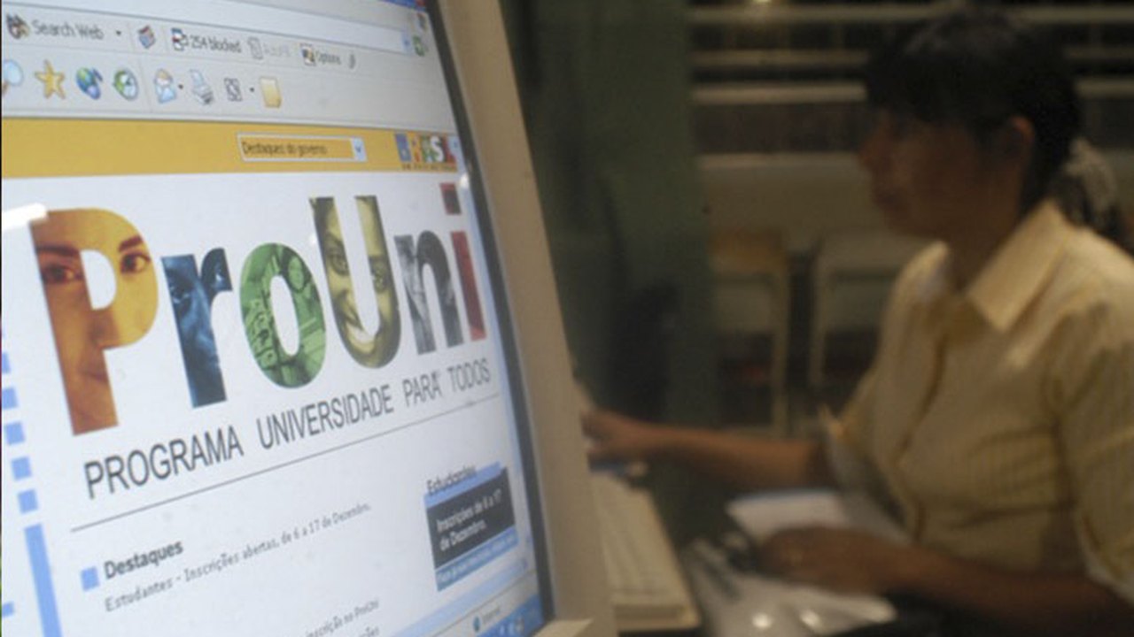 Prouni abre inscrições nesta terça-feira; saiba como se inscrever