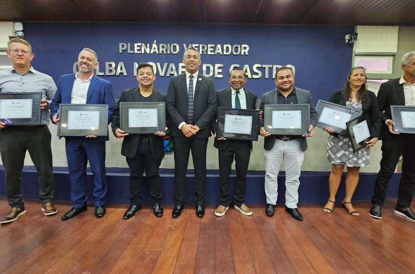 Câmara de Maceió homenageia personalidades com atuação pública e o Centro Educacional Jorge de Lima