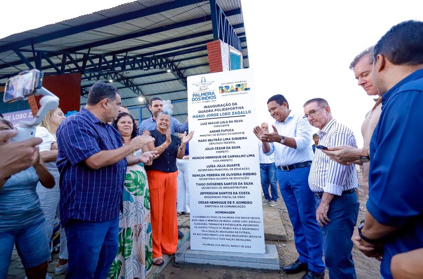 Prefeitura de Palmeira inaugura ginásio e presta primeira homenagem nacional a Zagallo