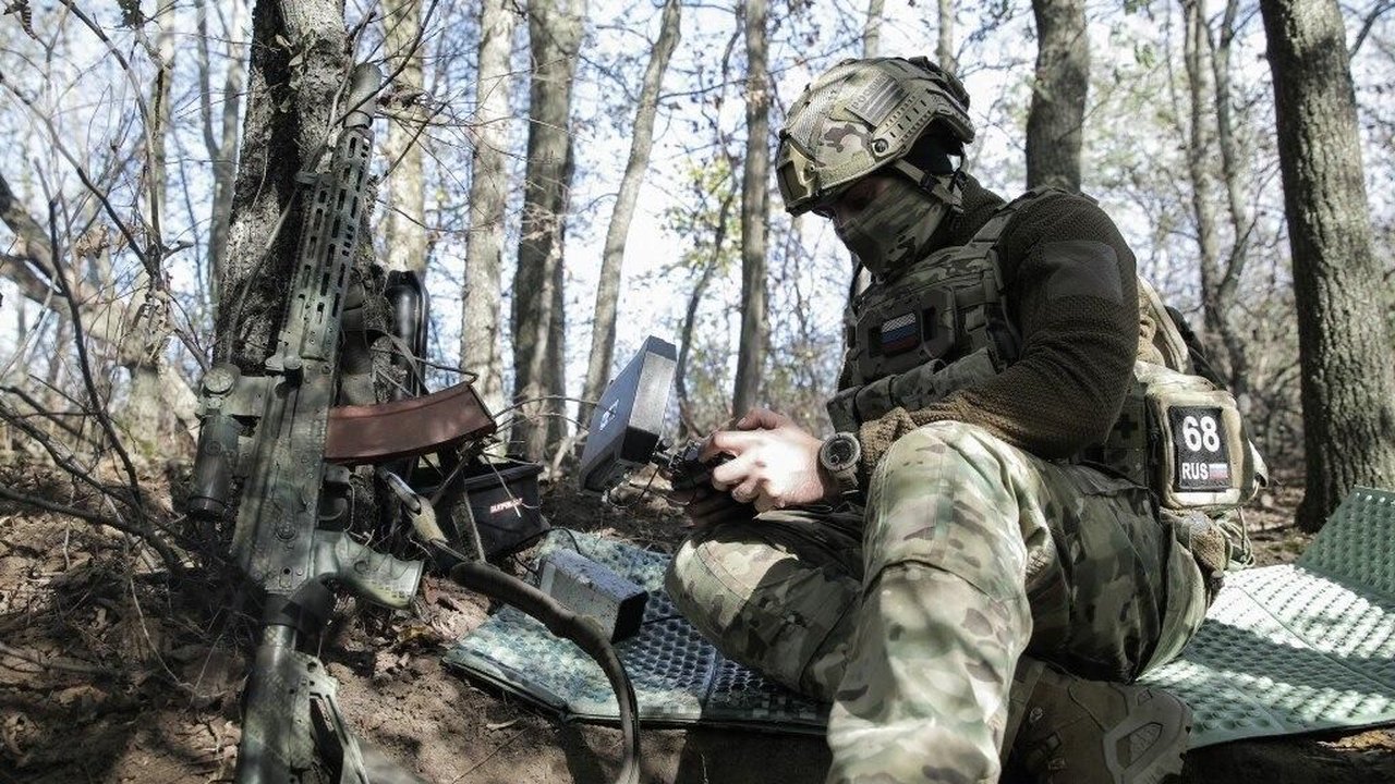 Rússia lança ataque maciço contra instalações militares ucranianas