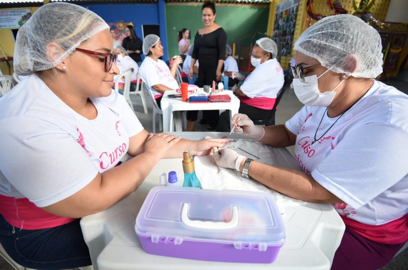 Seduc oferta 415 vagas em cursos gratuitos do Programa Mulheres Mil