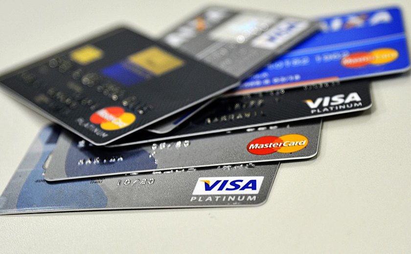 Portabilidade do saldo devedor do cartão de crédito começa em julho