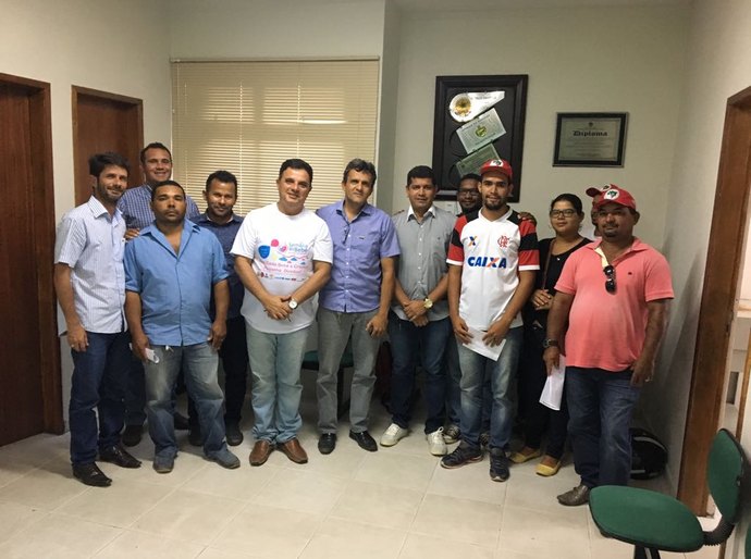 União: prefeito Kil recebe representantes do MST para socializar pautas