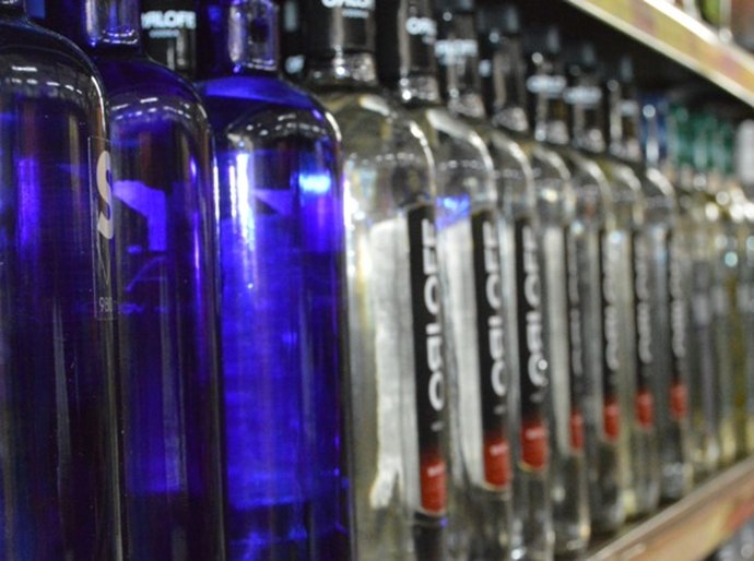 Vigilância Sanitária alerta para mistura de energético com bebida alcoólica