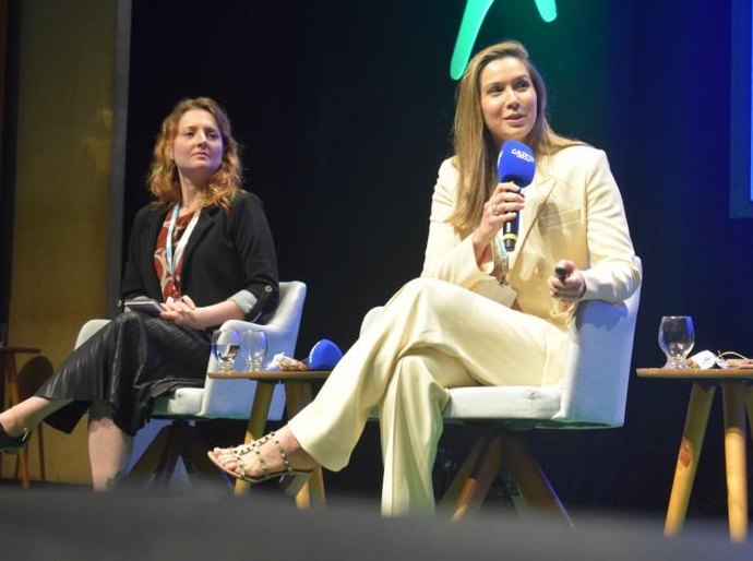 Conselheira Renata Calheiros apresenta painel no evento Gazeta Summit