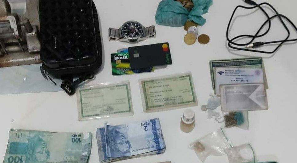 Casal é preso enquanto fazia entrega de maconha, cocaína e crack em Nossa Senhora da Glória / Foto: Foto: Polícia Militar/SE