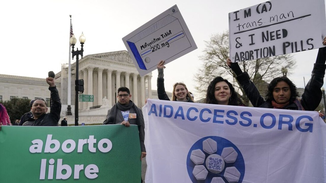 Suprema Corte dos EUA aprova acesso à pílula abortiva 