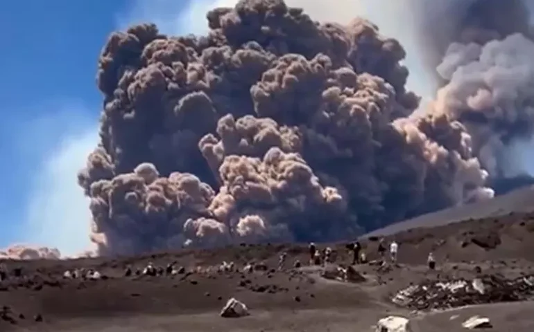 Erupção no Etna foi 'concluída', mas monitoramento continua