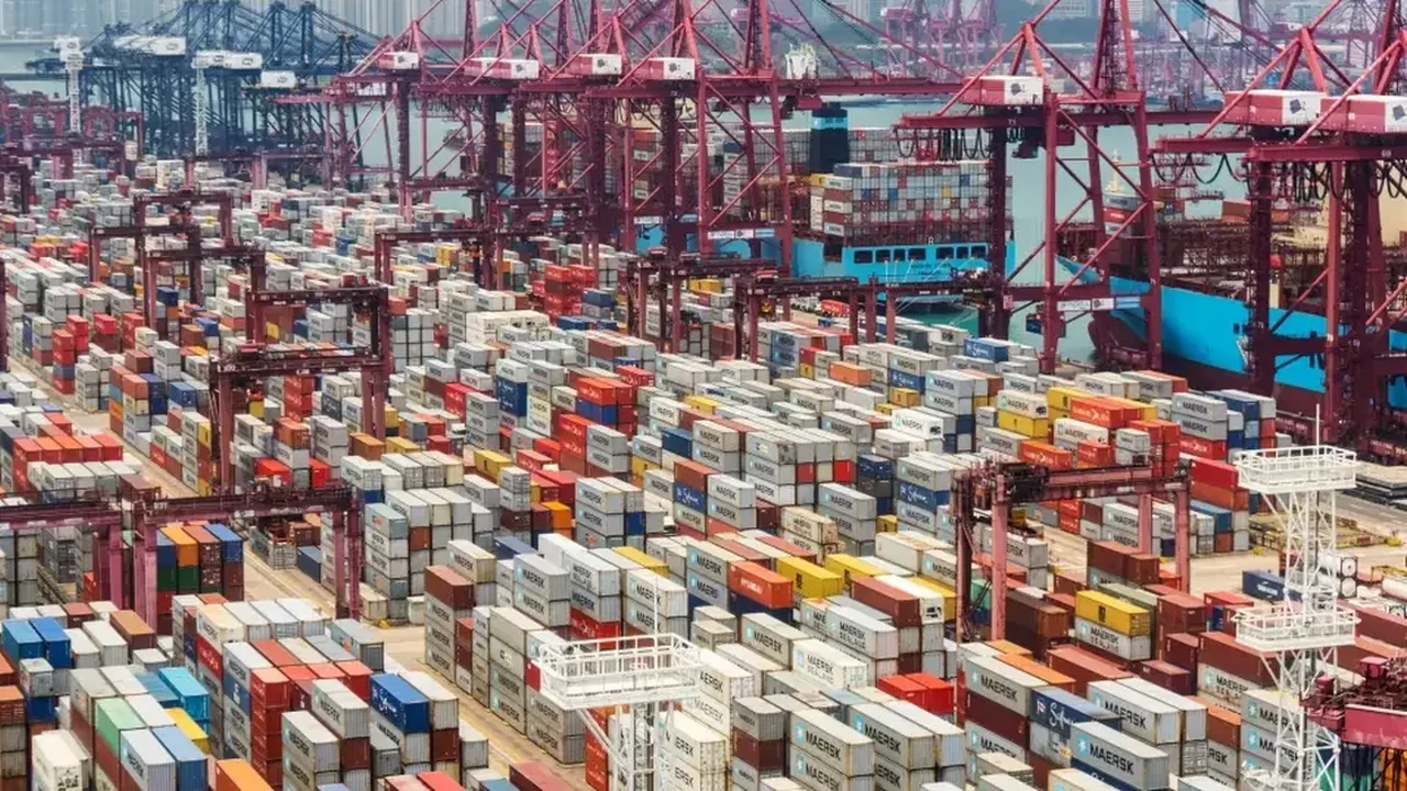 Exportações para os EUA caem 16% até maio com tarifaço de Trump, mas vendas para outros países crescem