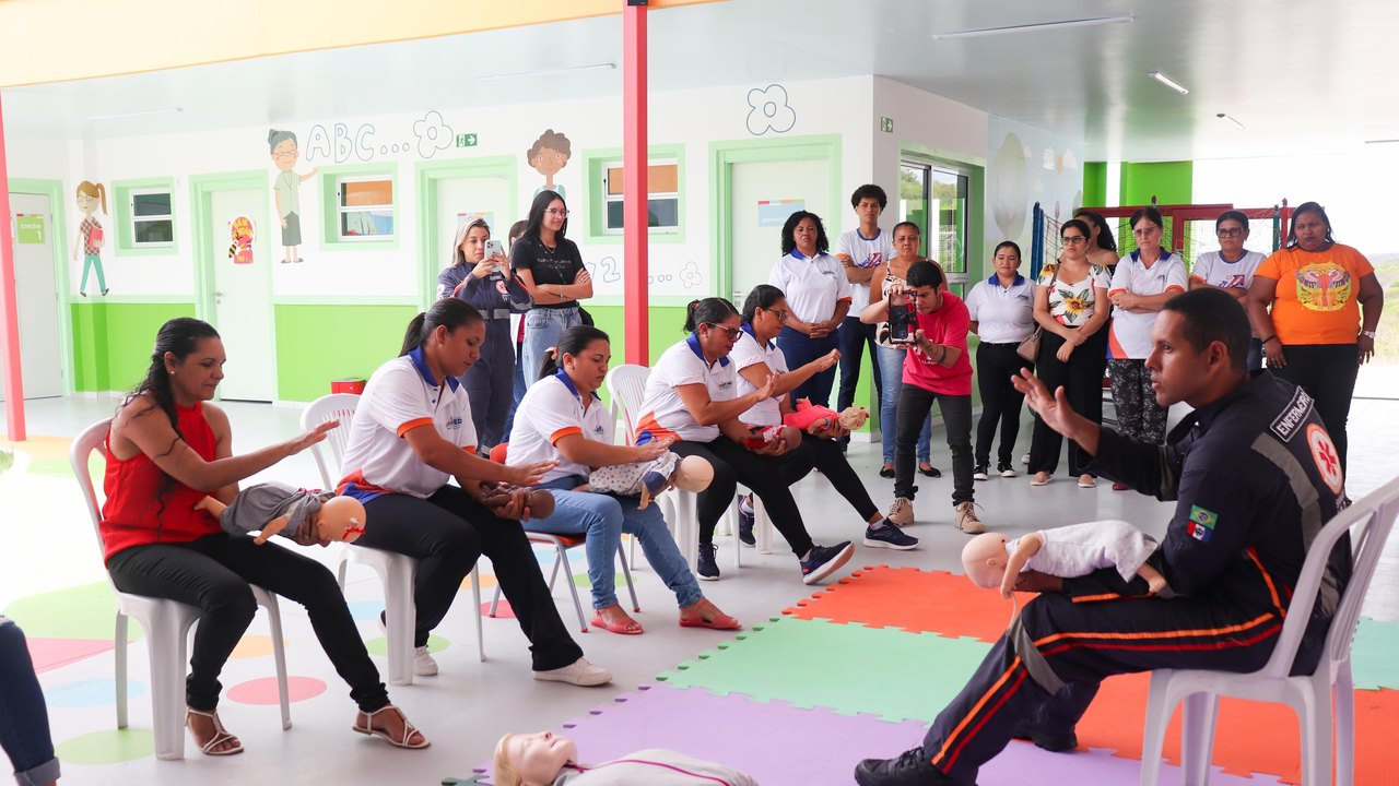 Creche Segura capacita aproximadamente 3 mil servidores em primeiros socorros