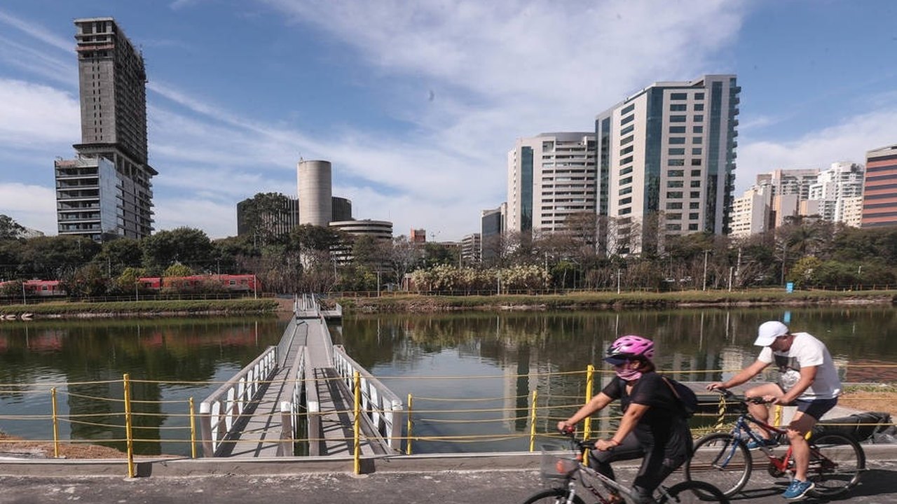 Rio Pinheiros terá passarela flutuante e ampliará acesso a ciclistas