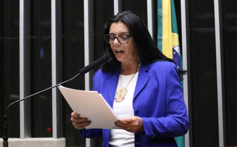 Comissão aprova readaptação de policiais e bombeiros com deficiência em funções administrativas