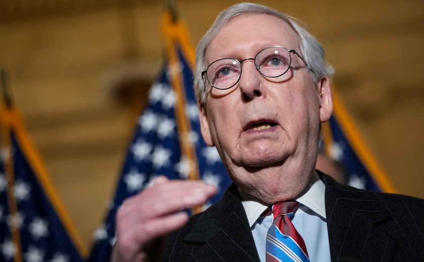 'É hora para uma nova geração de líderes': após 17 anos, Mitch McConnell deixará liderança republicana no Senado