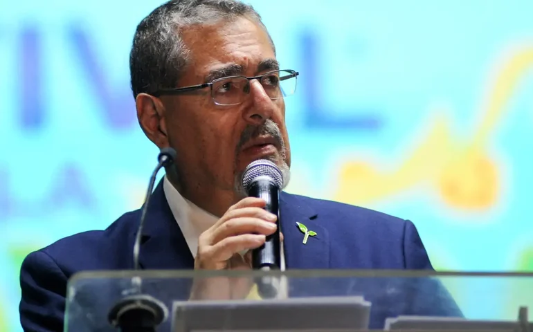 Corte Constitucional da Guatemala ordena posse presidencial de Arévalo