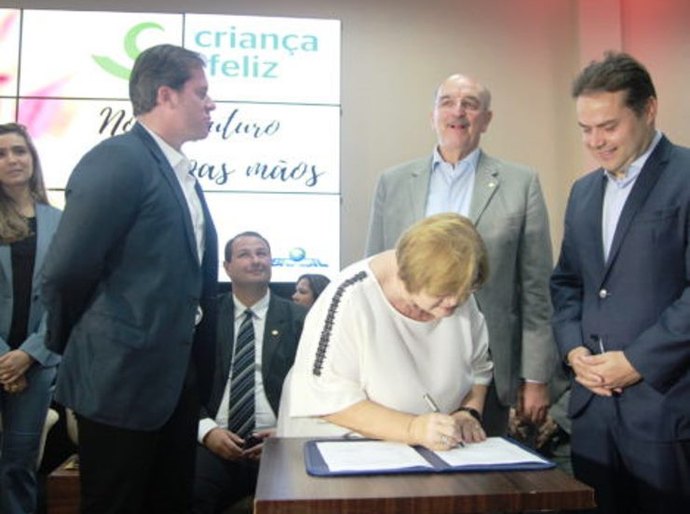 Condri assina convênio com governo para garantir acesso a água