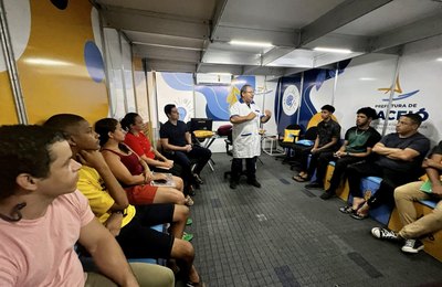 Jovens do Flexal participam de curso de eletricista de instalador predial