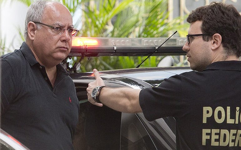 Justiça bloqueia R$ 3 milhões em conta de ex-diretor da Petrobras