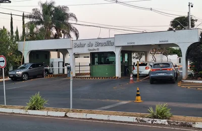 Moraes nega pedido para Javier Milei visitar Bolsonaro em casa