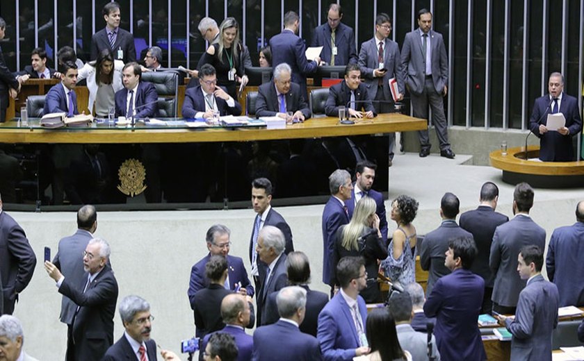 Câmara analisa ação penal contra o presidente Michel Temer