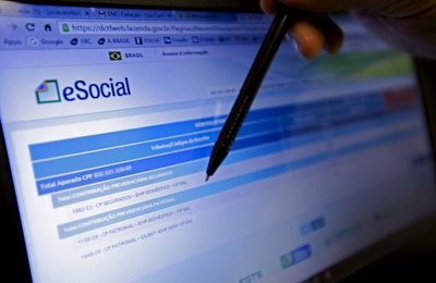 Empregadores domésticos têm até hoje para pagar guia de agosto do eSocial