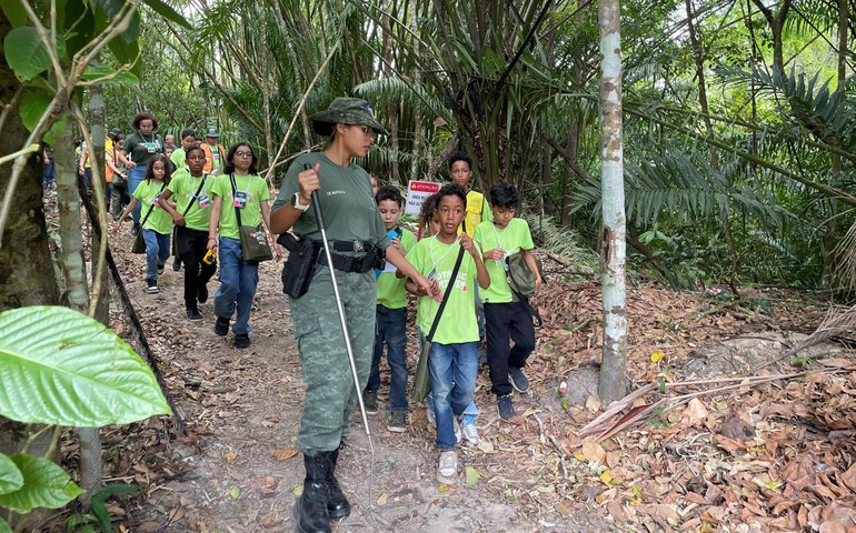Botânico Mirim leva crianças para trilha educativa na APA do Catolé e Fernão Velho