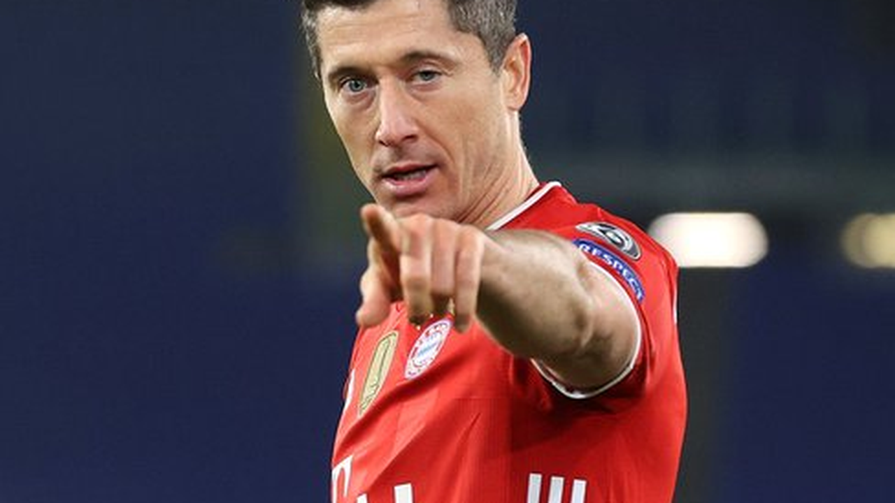 Na volta de Neuer, Bayern goleia Darmstadt por 8 a 0 em jogo com 3 expulsos e gol do meio-campo