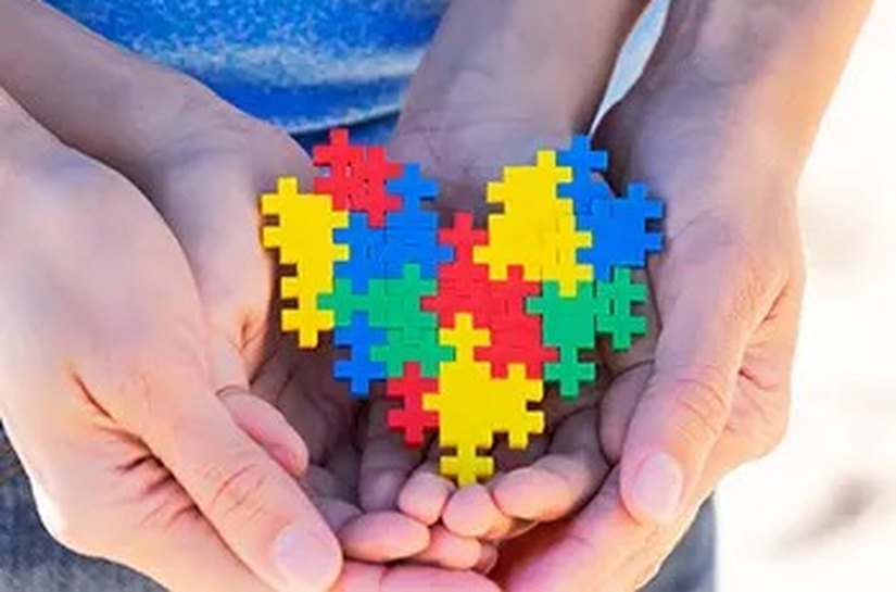 Defensoria Pública entra com ACP contra planos de saúde para combater cobrança abusiva de coparticipação em pacientes com autismo