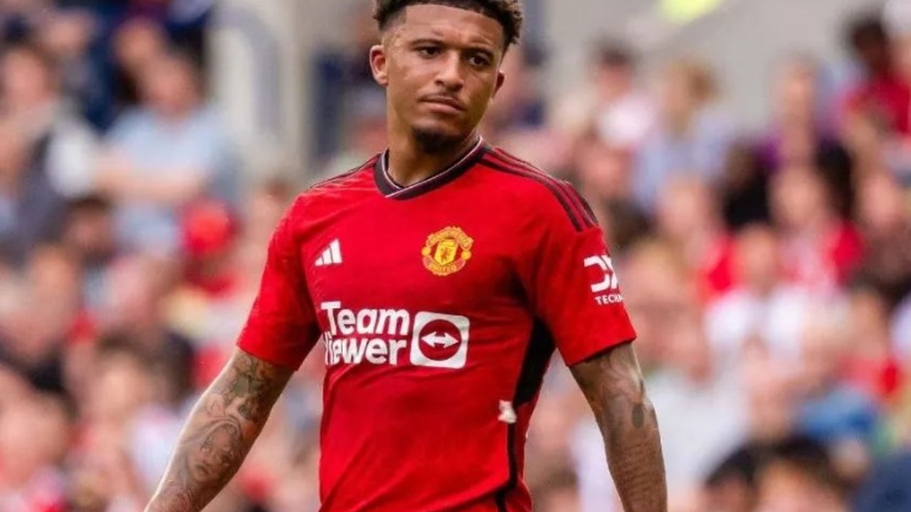 Sancho é proibido de pisar no CT do Manchester United até pedir desculpas a treinador, diz jornal
