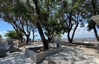 Revitalização do Mirante Santa Terezinha atinge 50% de avanço físico