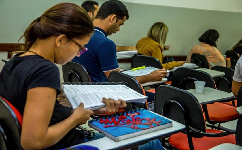 Lista de aprovados nas provas objetivas no concurso da Educação está disponível