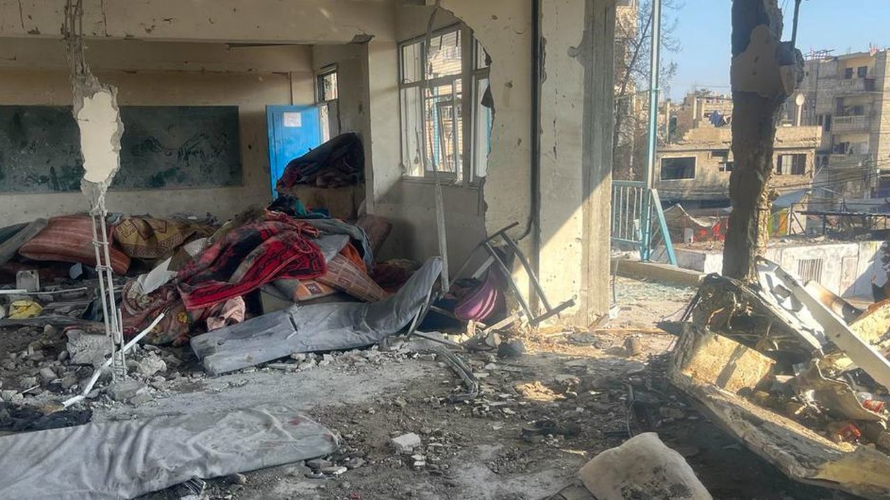 Ataque de Israel mata dezenas em escola da ONU usada como abrigo