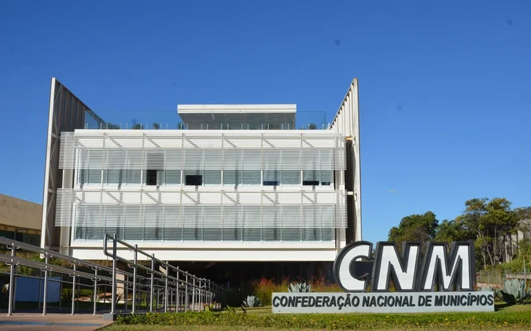 Comsefaz, FNP e CNM firmam protocolo de cooperação para criar 'pré-comitê gestor' do IBS